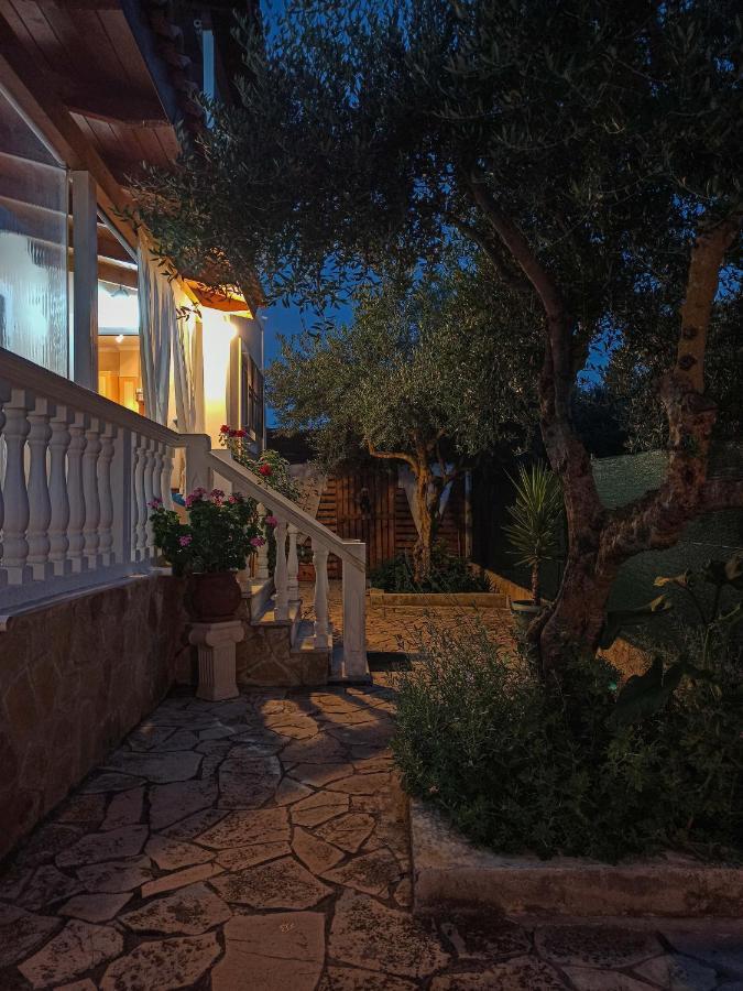 Villa Lina Pandokrator Экстерьер фото